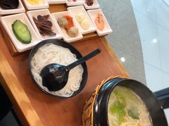 老妈经典过桥米线-老妈米线(港龙店)