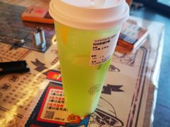-沪上阿姨·精选茶饮(龙湖滨江天街店)