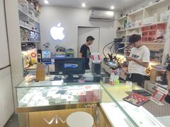 -修卜凡二手严选店·手机维修·回收租赁(川沙地铁站店)