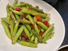 -鱼鲜饭香·招牌汽锅剁椒鱼头王