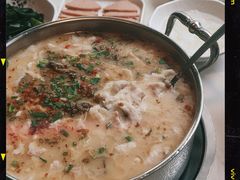 -德林酸菜鱼火锅(南丹店)