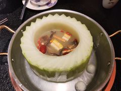 -得意咚瓜·顺德鱼生·冬瓜火锅(深圳首店)