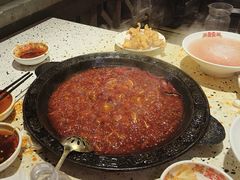 -红九格老火锅(三峡广场店)