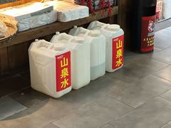 -挂旗柴锅鸡(蚌山区嘉年华店)