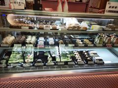 面包甜点陈列柜-樱花糕坊(万松园店)