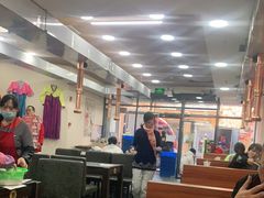 大堂-朴小妹人参鸡汤火锅(长白山万达店)