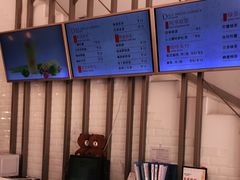 -顶东面包花园·生日蛋糕(世博店)