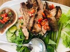 -Chom Cafe and Restaurant