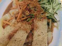 -伊京轩兰州牛肉面(闹市口店)