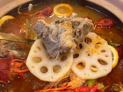 -聚汇三少·龙虾·中餐厅(莫邪路新天地店)