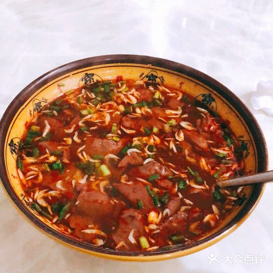 超越猪血汤炸酱面馆(桃苑店)