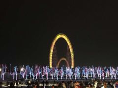 -南京眼步行桥