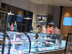 -巴黎贝甜(大宁国际商业广场店)