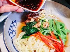 -江城小馆陕南妈妈菜·全球旅行餐厅(钟楼店)