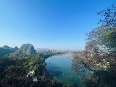 -叠彩山景区