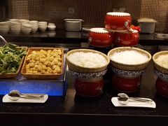 -上海西藏大厦万怡自助餐厅(徐汇店)
