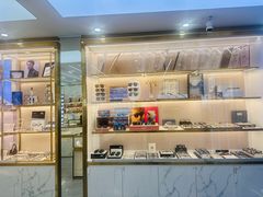 -世纪大明眼镜·林德伯格·蔡司官方授权店(武昌旗舰店)