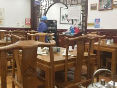 大堂-宣海荣锅贴大王·陕味小吃集(钟楼店)