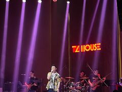 -TZ House音乐现场(来福士中心店)