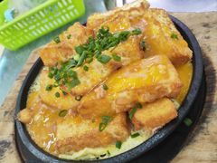鸡蛋抱豆腐-南沙辉记烧鸡·荔枝木炭火吊烧(旧镇店)