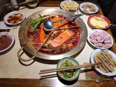 -叁口煮老火锅(东升店)