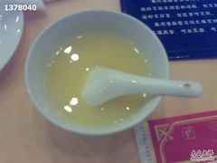 免费的玉面渣粥-秦记香辣蟹(松榆里店)