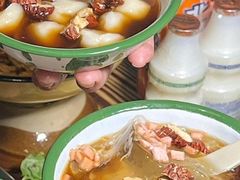 -毛辣果·贵州红酸汤牛肉火锅(西单店)