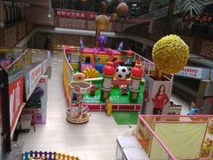 -汉口北国际商品交易中心品牌服装城