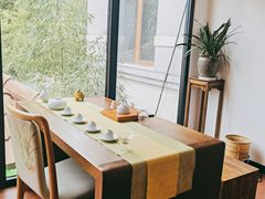 靠窗位-荷风细雨·中国茶宴(碧云店)