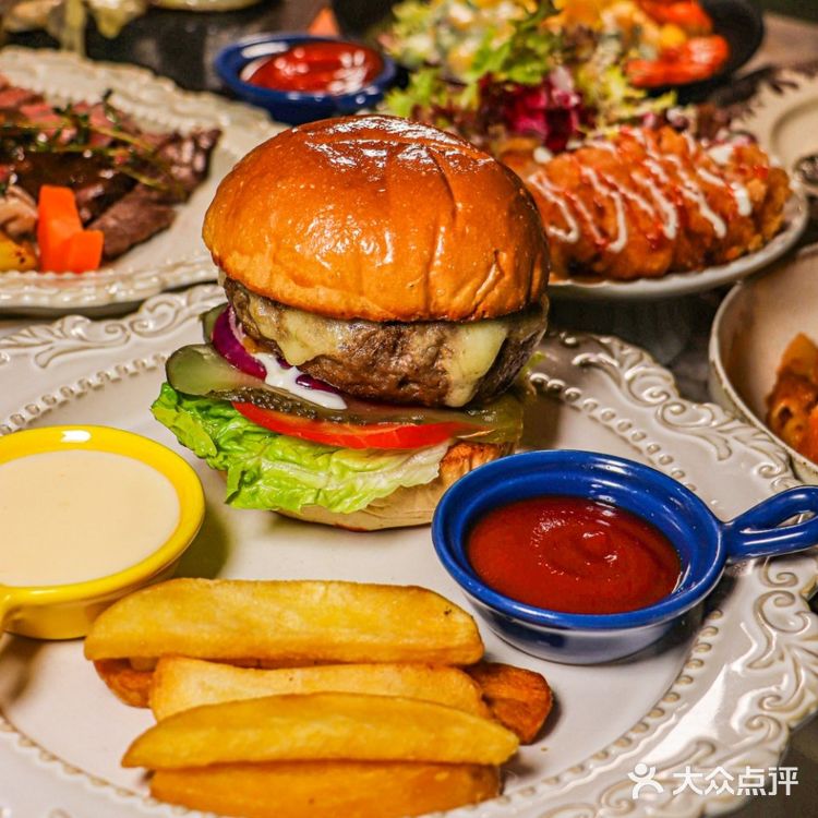 浪漫的魔女主厨西餐厅，新年约会的首选地‼️