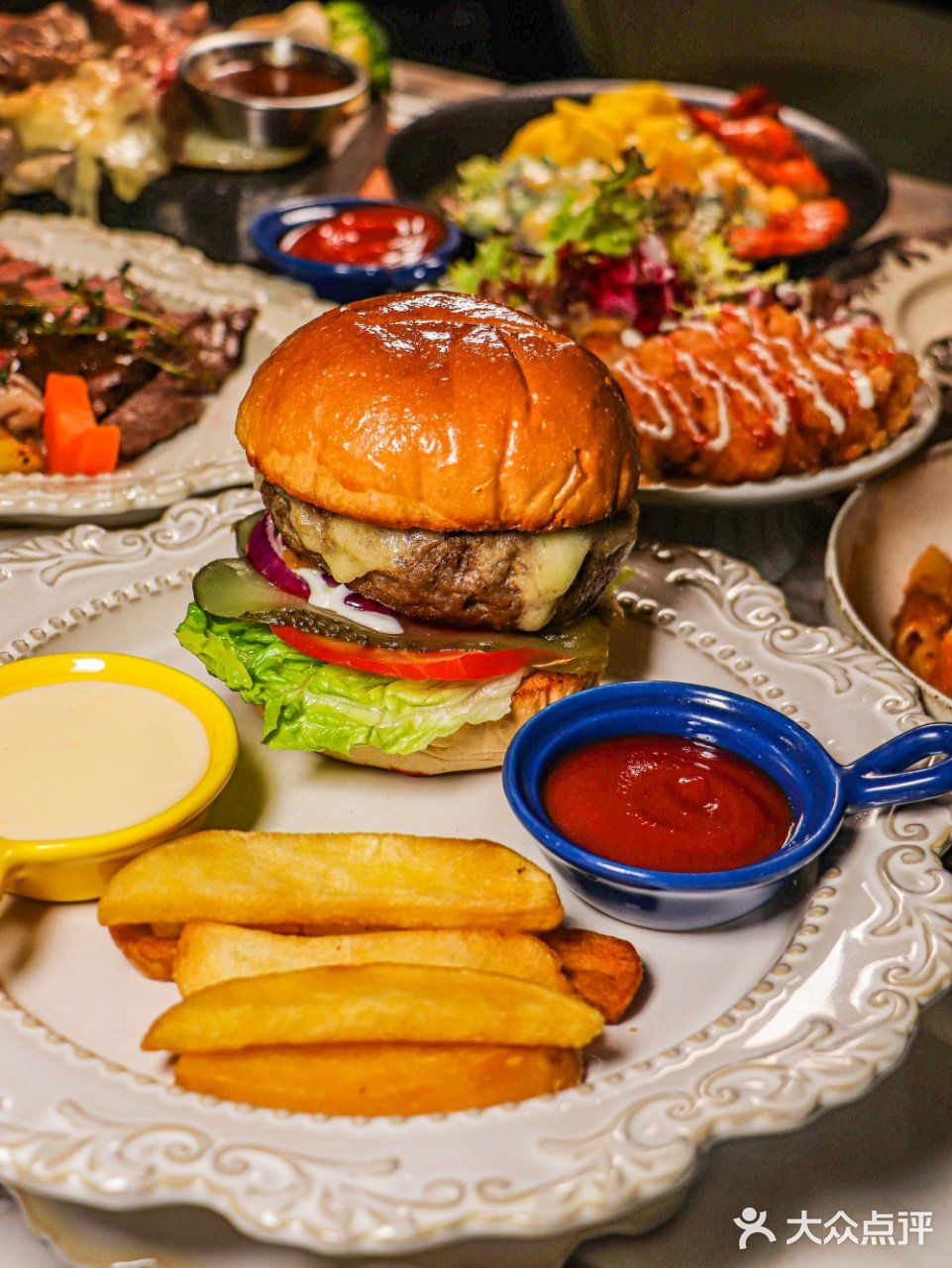 浪漫的魔女主厨西餐厅，新年约会的首选地‼️