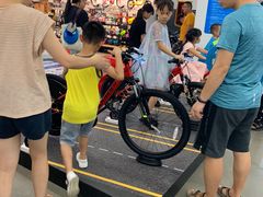 -迪卡侬(西华店)