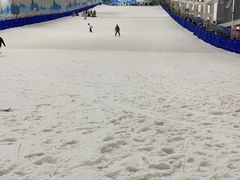-乔波室内滑雪场
