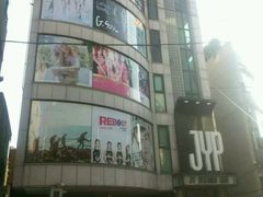 -JYP娱乐公司