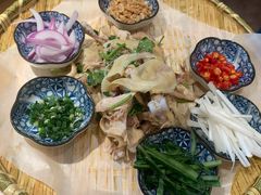 手撕农家走地鸡-溪林小馆(浦江城市生活广场店)