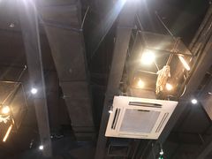 -渝是乎川渝小炒(新世界百货望京店)
