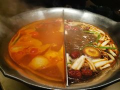 -湊湊火锅·茶憩(打浦桥日月光店)