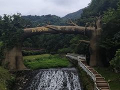 -梅岭月亮湾山体公园