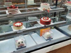面包甜点陈列柜-面包新语(龙湖·西宸天街店)