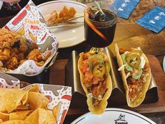 -Famous肥猫墨西哥音乐餐吧(五棵松华熙LIVE店)