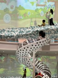 -奈尔宝·儿童乐园·亲子餐厅(鄞州万达店)