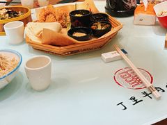 -丁里羊肉小镇(天鹅湖总店)