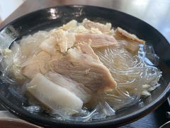 五花肉炖酸菜-欧阳家吊炉饼(九纬路店)