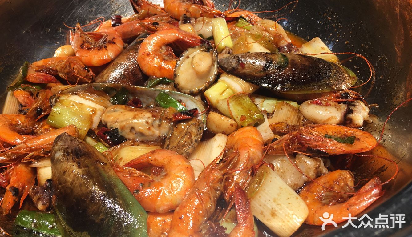 吃完还送了小礼物 这个苹果就是 不建议烫菜