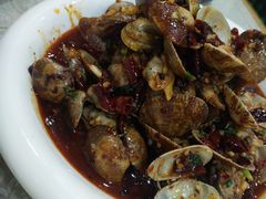 紅湯花甲-辣四方新派川菜