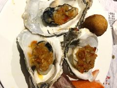 -四海一家自助餐(益田假日广场店)