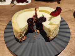 樱桃意式鲜奶酪-潮一不贰·法式甜品·生日蛋糕·西式简餐(外滩店)