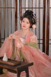 -汉仪华裳汉服馆(打浦桥店)