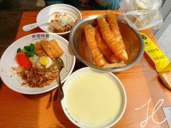 -弄堂咪道-饭香·面香·馄饨香(钦州北路田尚坊店)