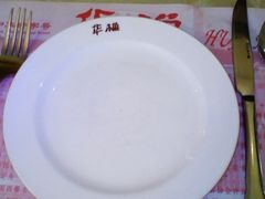 餐具摆设-华梅西餐厅(哈尔滨中央大街店)